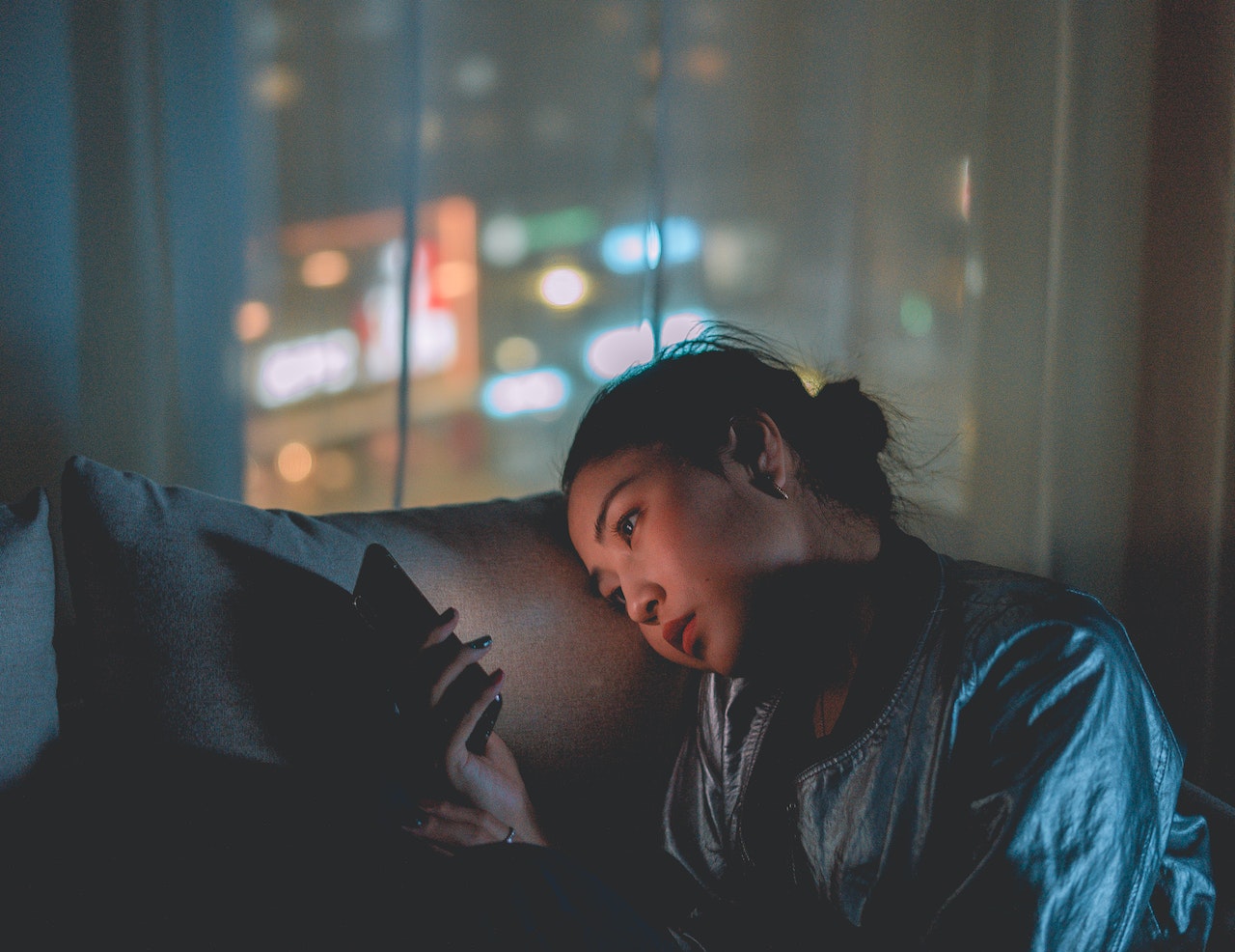 The Impact of Social Media on Mental Health: How to Maintain a Healthy Relationship - image 4
