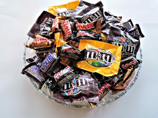 Major Food Companies Are Having a Hard Time Overcoming Their Junk Fixation, a Study Finds
