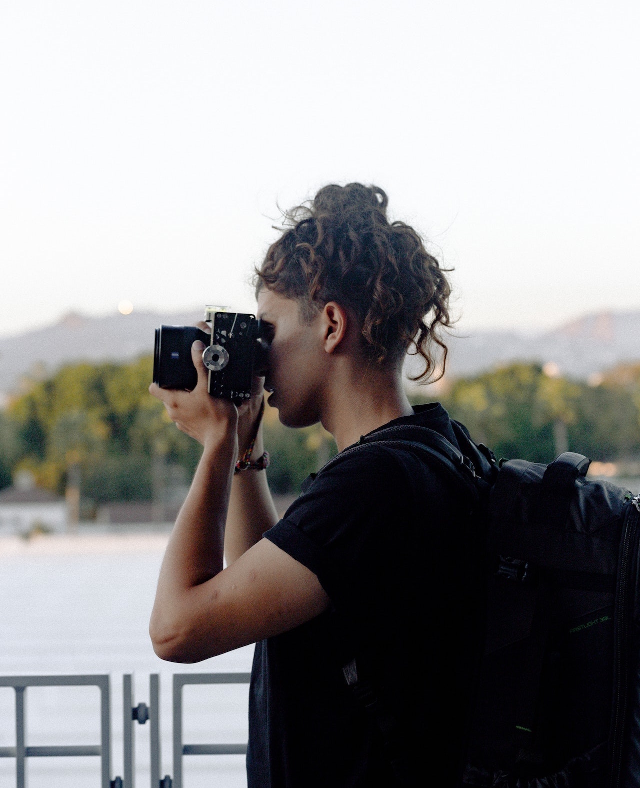 Exploring the World of Photography: Tips and Techniques for Capturing Stunning Images - image 2